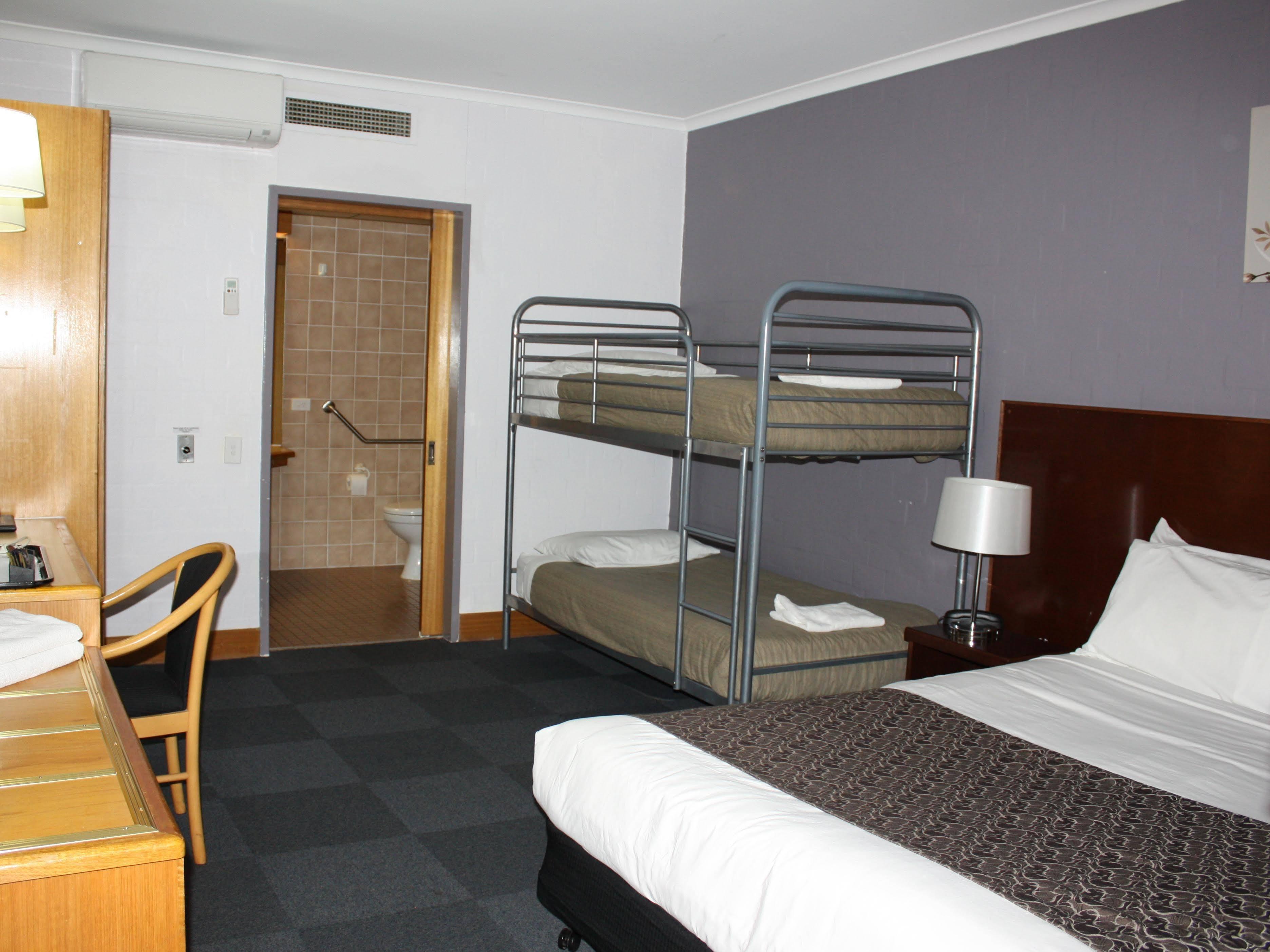 Capital Airport Motel 퀘안비얀 외부 사진