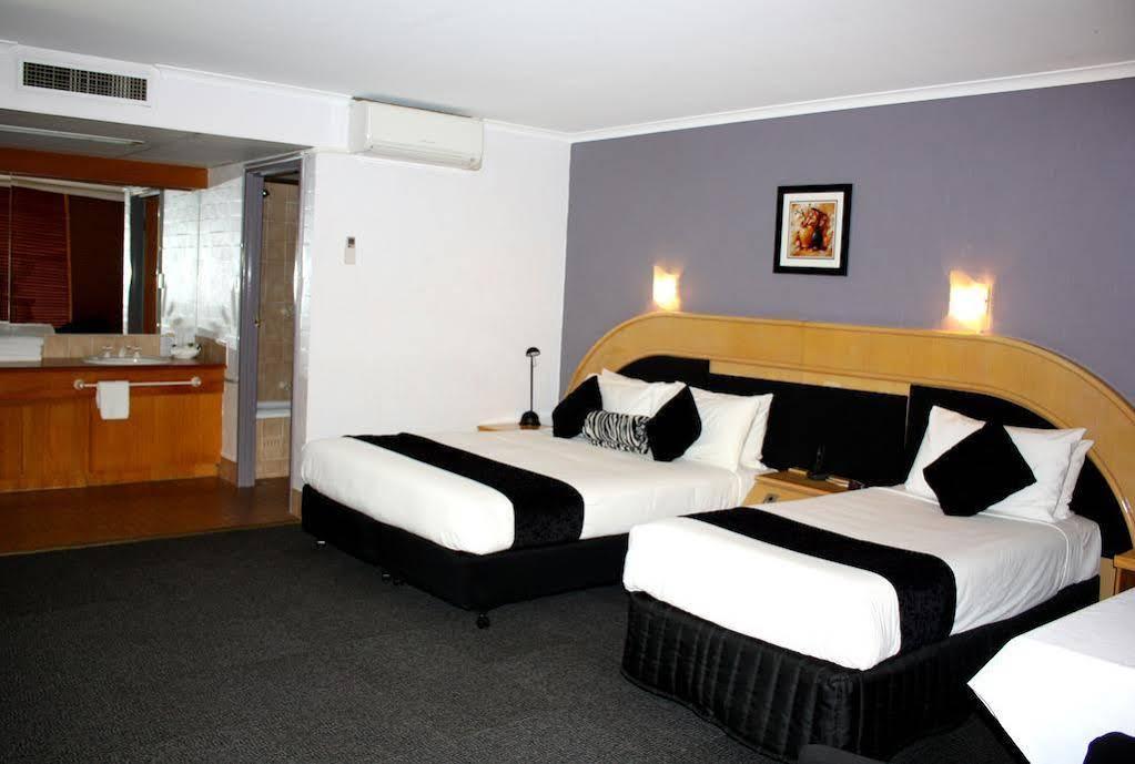 Capital Airport Motel 퀘안비얀 외부 사진