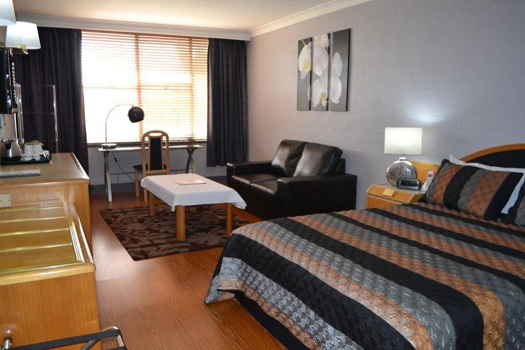 Capital Airport Motel 퀘안비얀 외부 사진