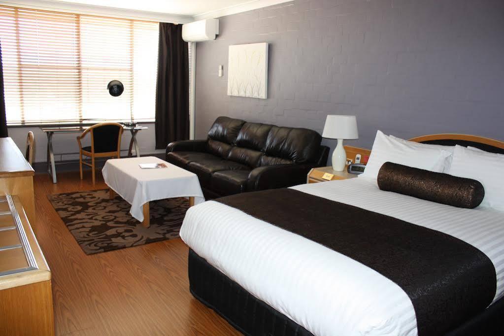 Capital Airport Motel 퀘안비얀 외부 사진