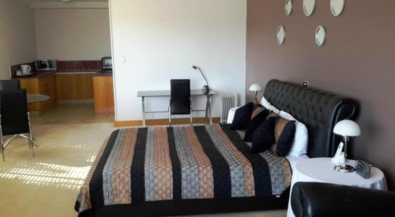 Capital Airport Motel 퀘안비얀 외부 사진