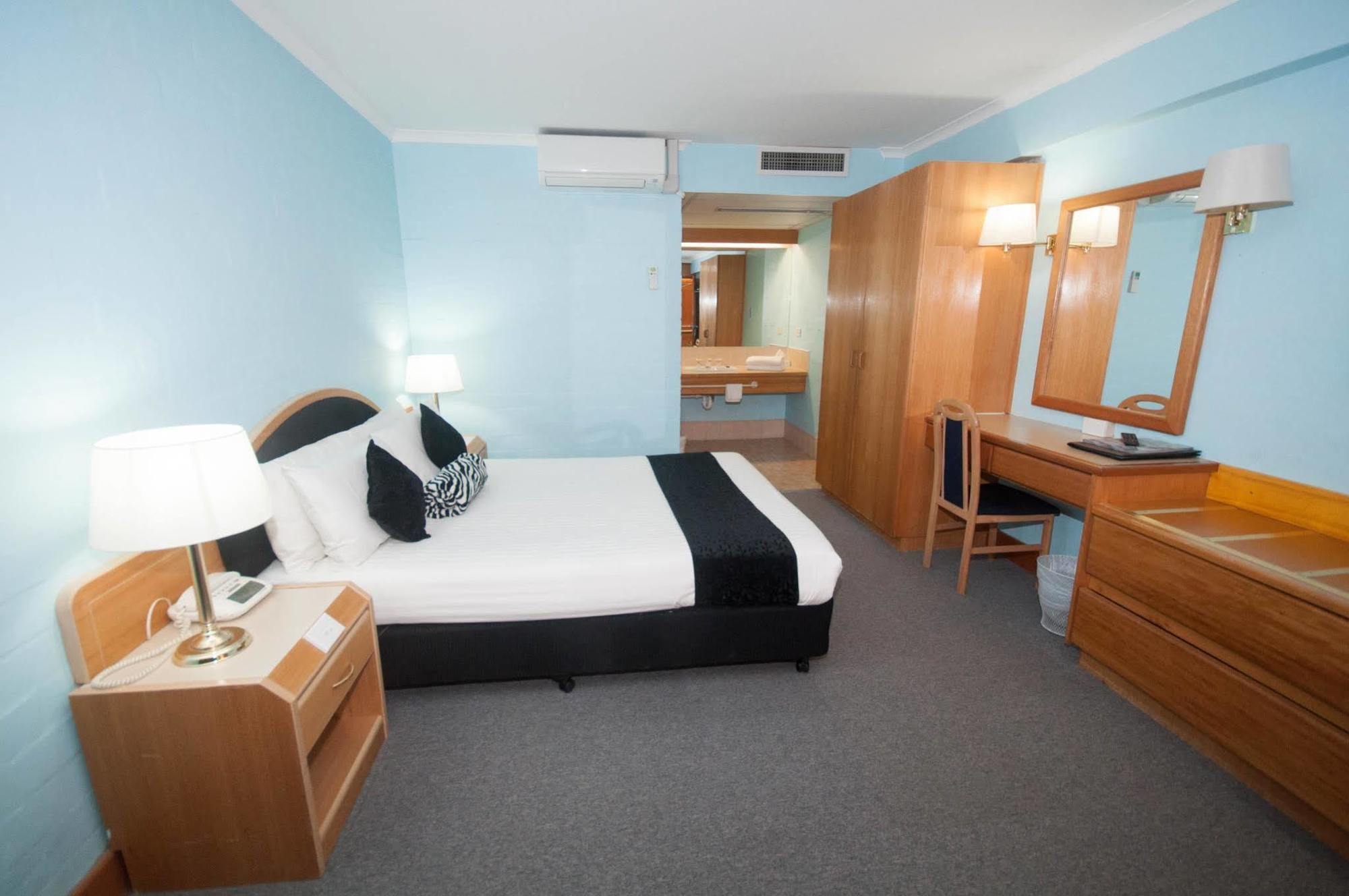 Capital Airport Motel 퀘안비얀 외부 사진
